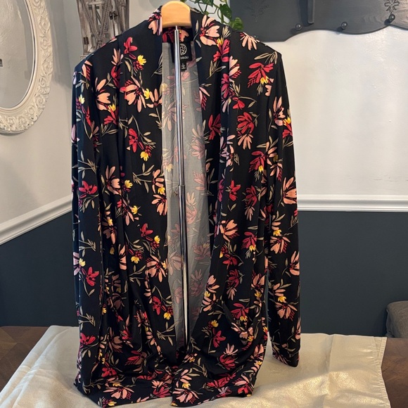 bobeau Sweaters - Bobeau Black Floral Cardigan